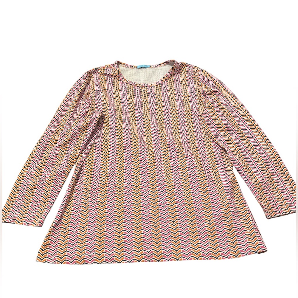 Popular JMcLaughlin 3/4 sleeve tee made with Catalina cloth!  Travel friendly!
